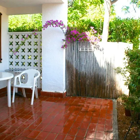 Сasa de vacaciones Maisonnette Petit Jardin Barbecue Tridente 2 *