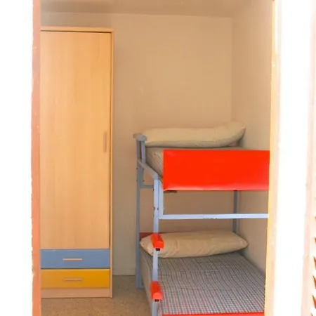 Maisonnette Petit Jardin Barbecue Tridente 2 Сasa de vacaciones